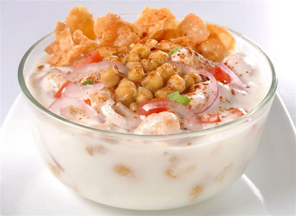 Why Soft & Fresh Dahi Phulki Is Pakistan’s Favorite Street Chaat